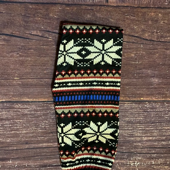 Let It Snow Flake Fleece Pants - Picture 10 of 12